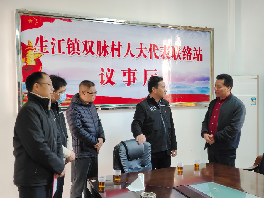eac4fe63cedaa5f7fc0cca0ed3ef073.jpg