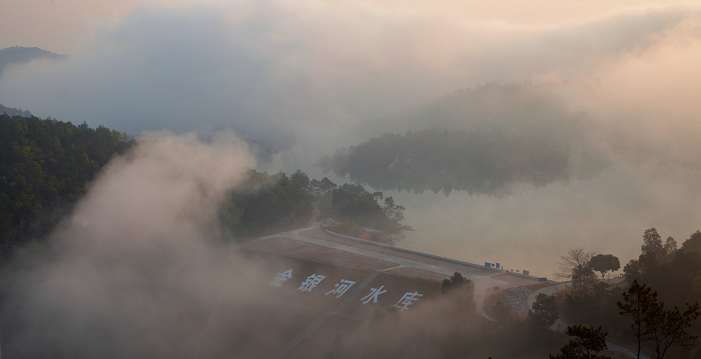 4.18银湖仙境(陈庆林).jpg